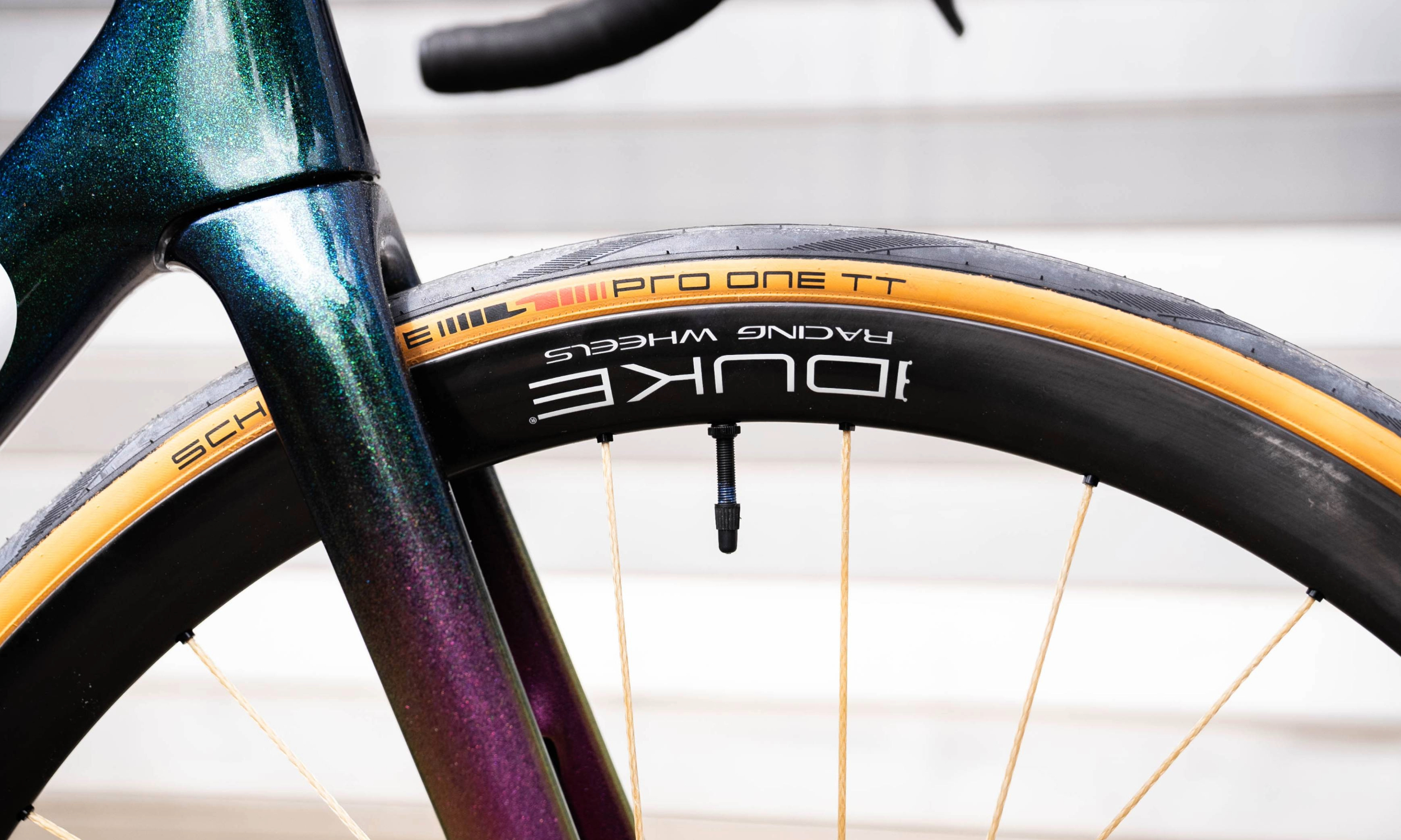 Tubeless