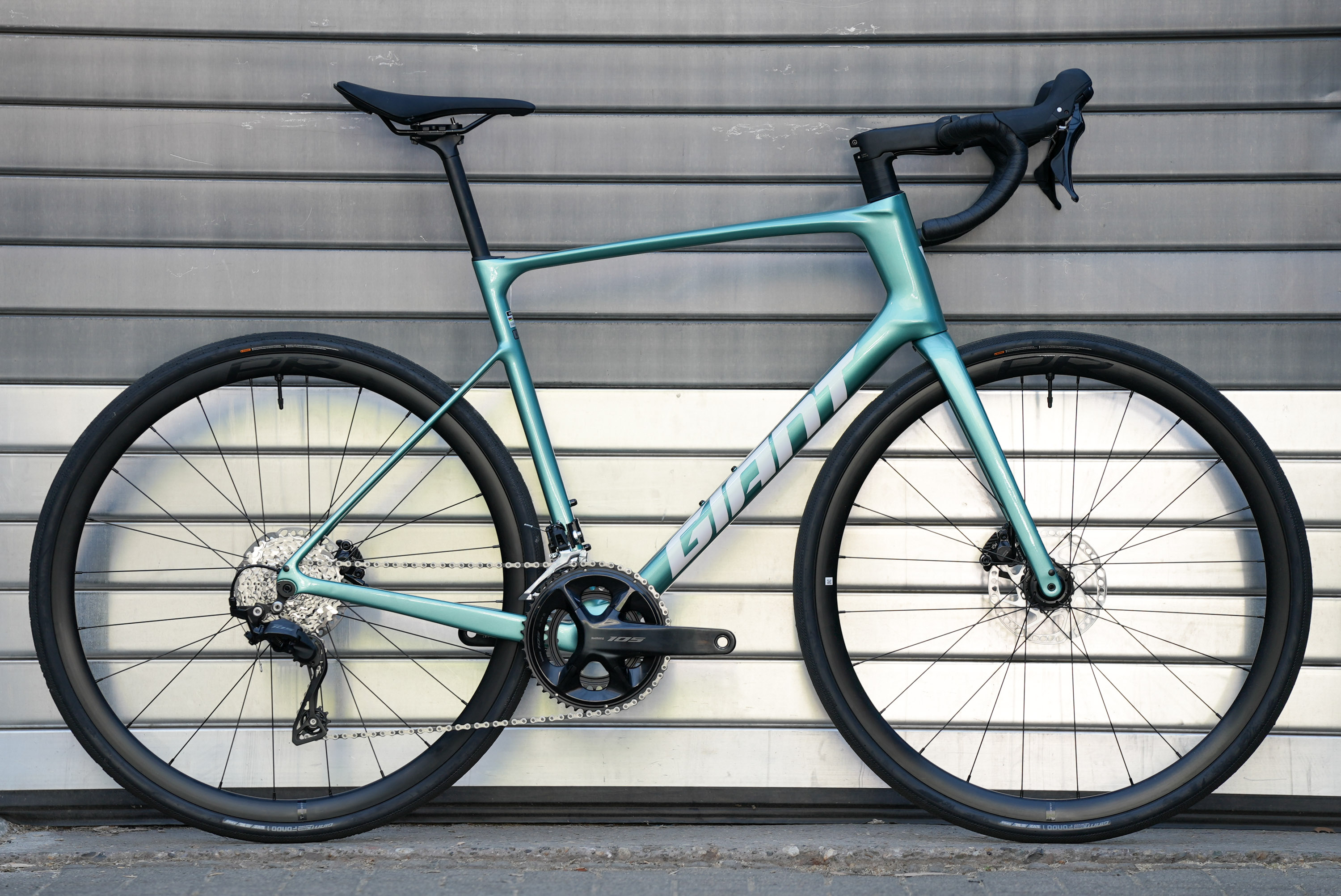 Defy Advanced 2 - 2026 (Größe L) B-Ware 