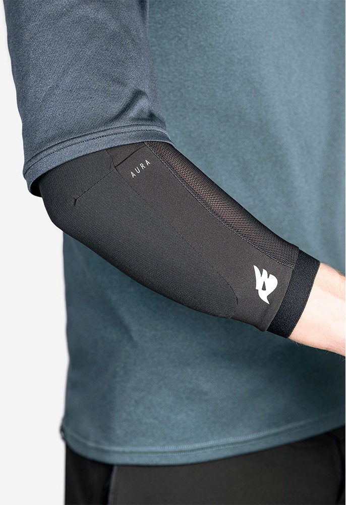 Aura Elbow 