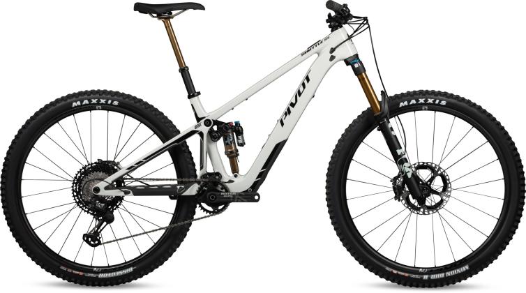 Pivot Shuttle SL Team XTR Carbon Wheels - 2025 