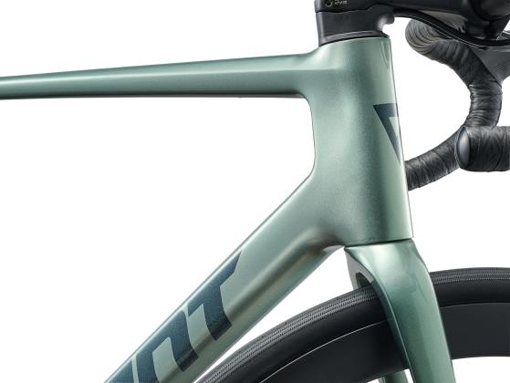 Giant TCR Advanced 0 - 2026 