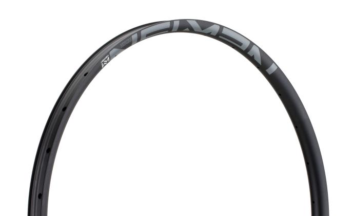 NEWMEN Evolution SL A.30 Felge 